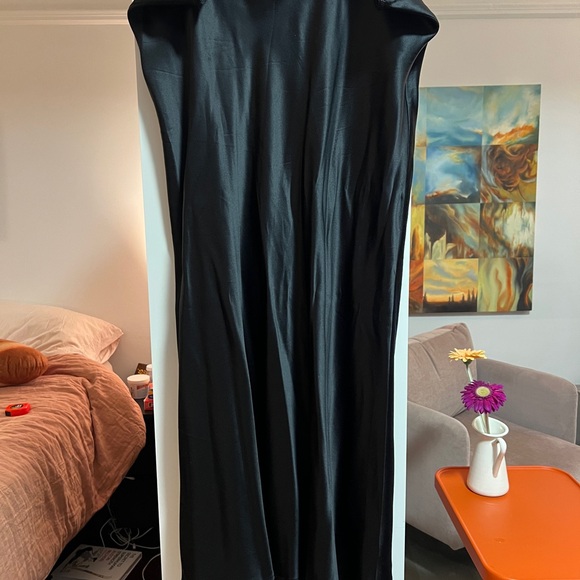 Reformation Layla Satin Skirt - Picture 3 of 3